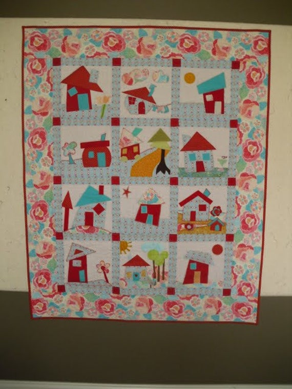 wonky house quilt wall hanging