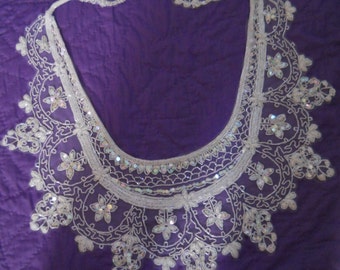 Beautiful Vintage Shawl or Collar A ccent Piece ...