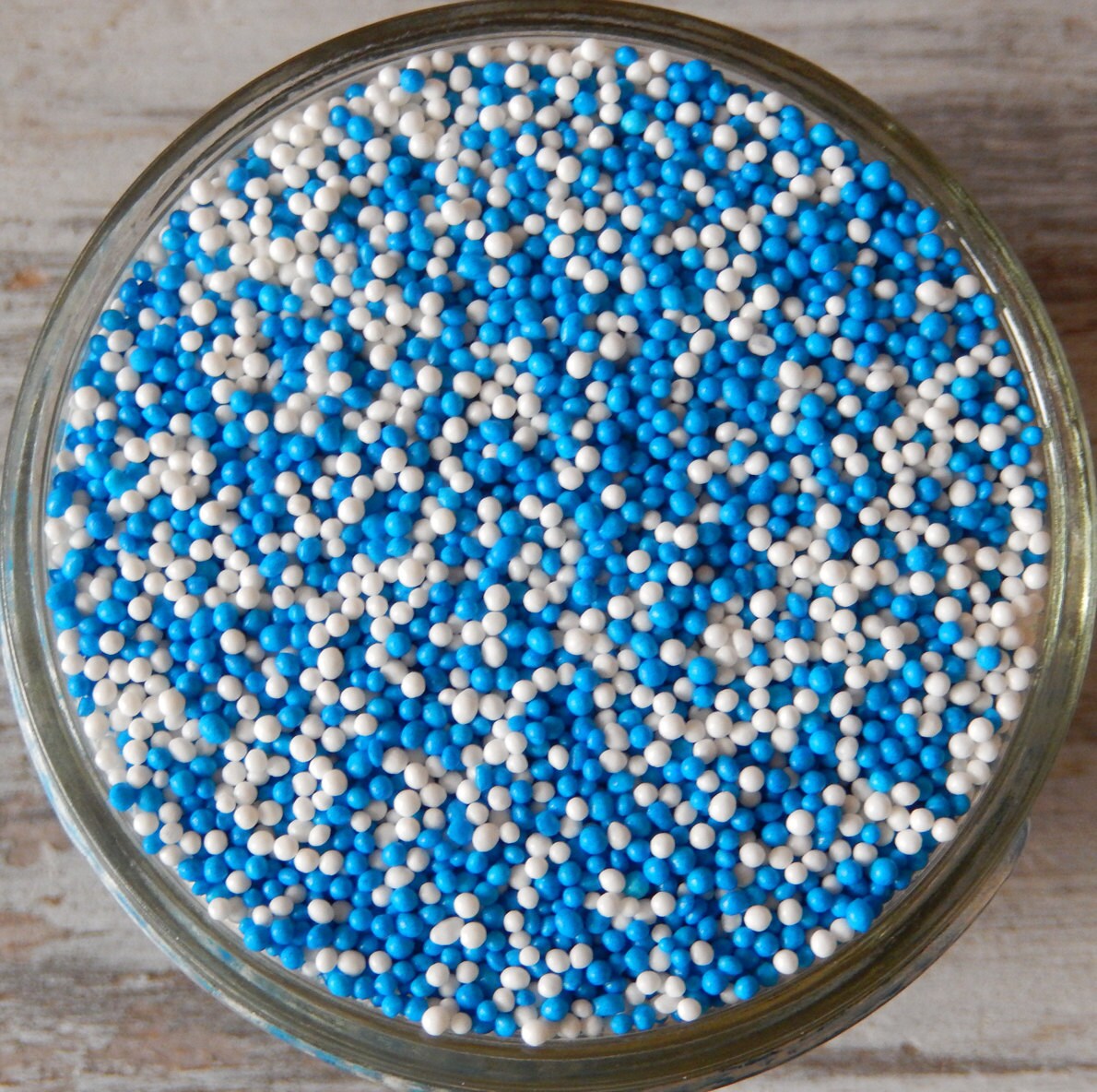Sprinkles 3 oz. Blue and White Nonpareils Mix For