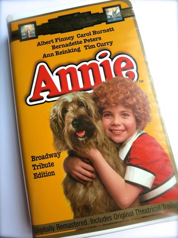 Vintage Annie VHS Movie in original case-Broadway by couturenicole