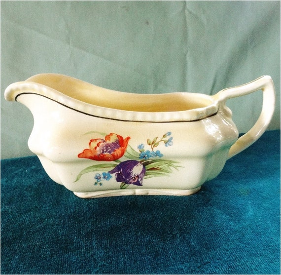 Items similar to Beautiful Vintage Gravy Boat Steubenville Ivory on Etsy
