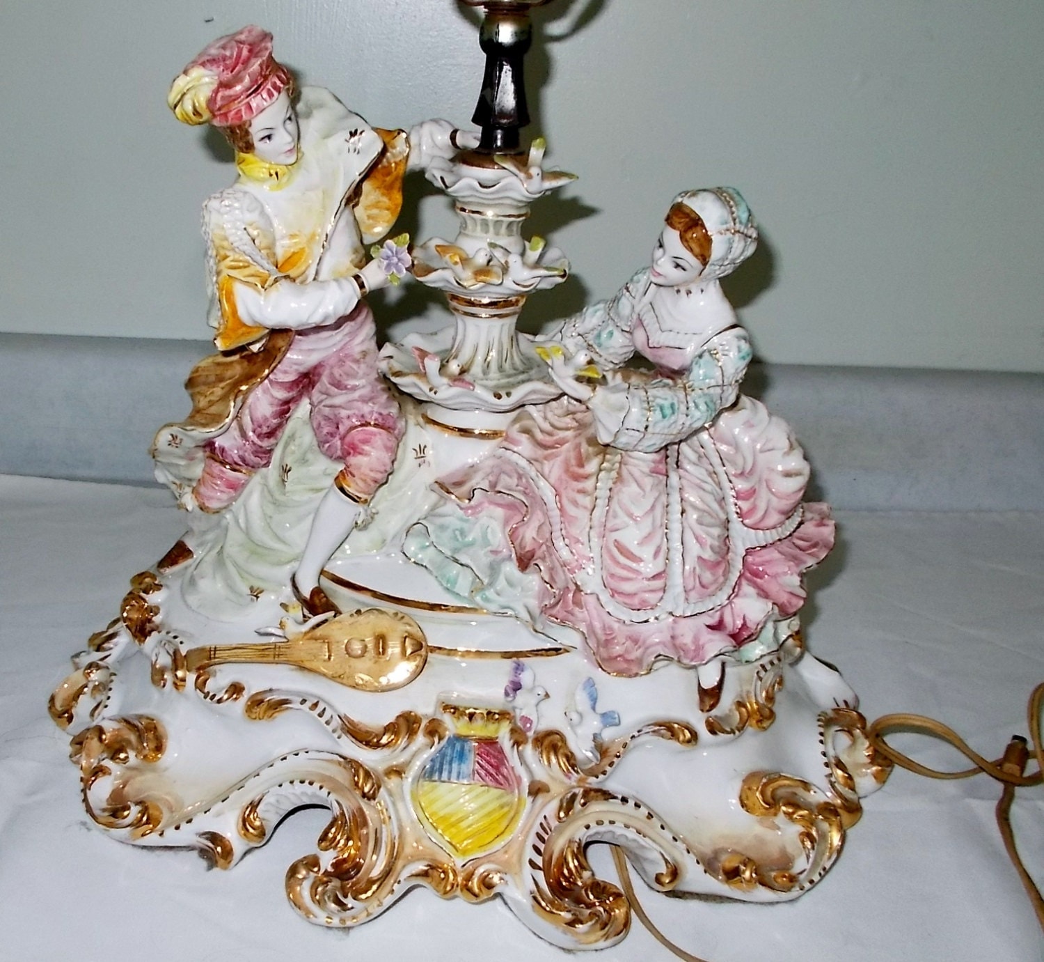 Vintage Capodimonte Figurine Table Lamp Made in ITALY Massive