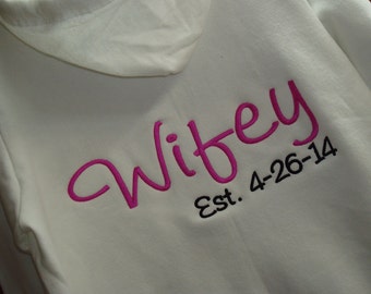 Personalized Embroidered WifeyTracksuit Hoodie and pants - Bride Bridal party Tracksuit 2pcs. Personalized the way you want!