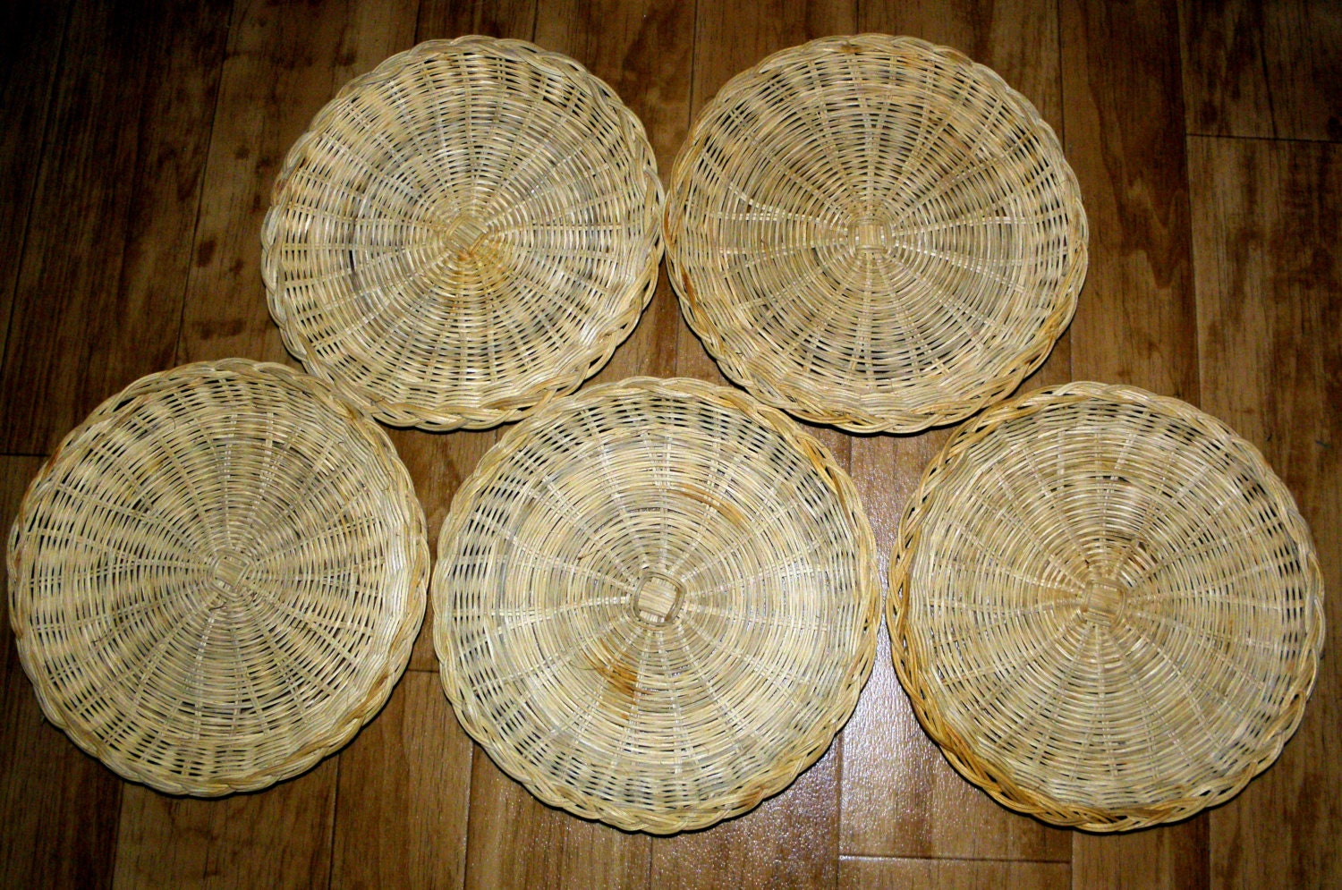 wicker paper plate holders wicker paper plate holders
