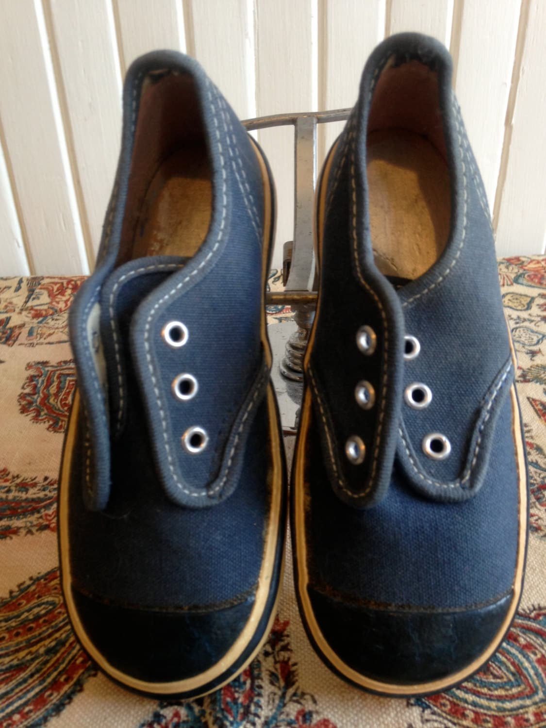 1950�s Kid�s Navy Blue Canvas Keds Sneakers /Vintage 1950�s Kid�s Navy Blue Canvas Keds Sneakers /Vintage