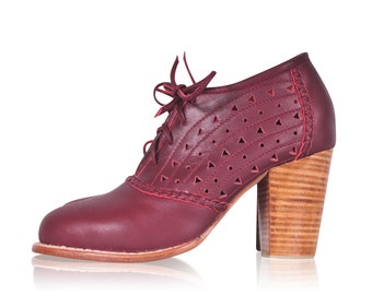 BREEZE. Oxford shoes women / oxford heels / leather oxfords / womens oxfords / leather oxford shoes. Available in different leather colors.