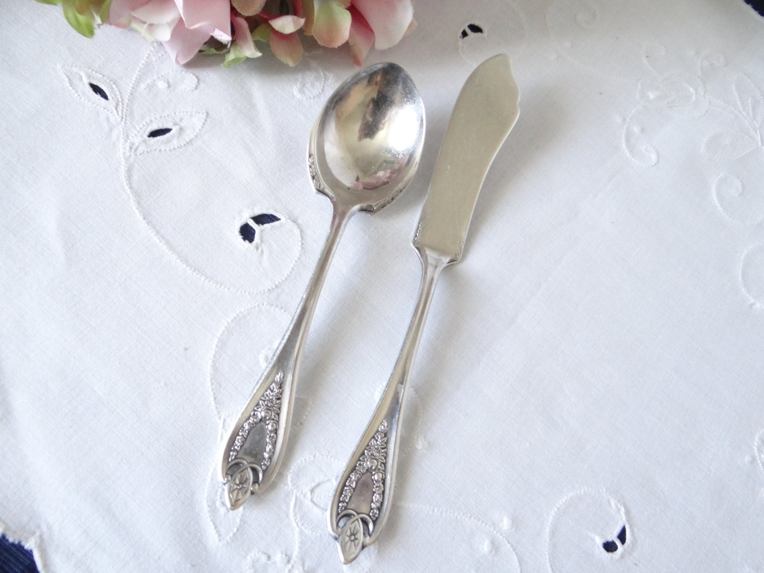 Vintage 1911 Old Colony Silverplate Sugar Spoon and Butter Knife by