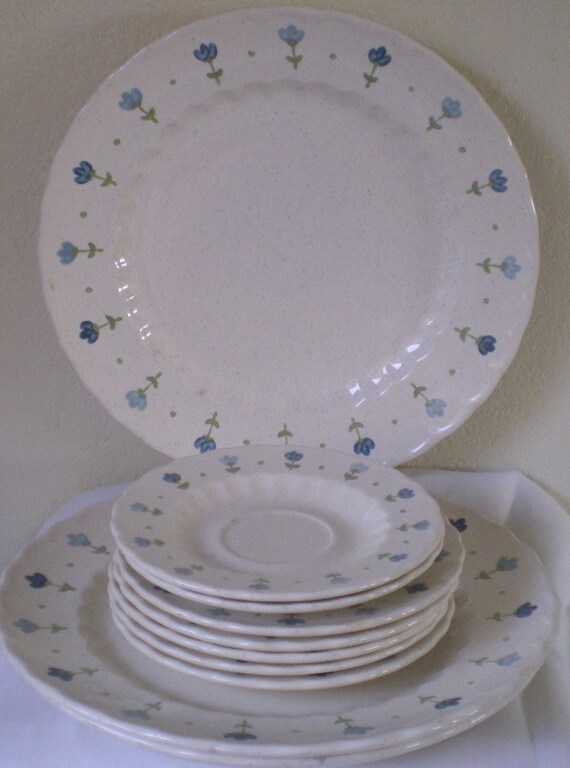 Vintage Vernonware by Metlox True Blue Pattern Set of 3 Dinner