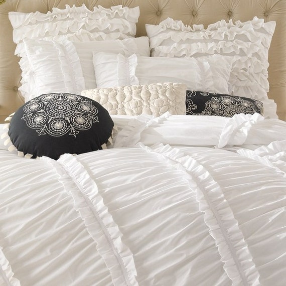 White Ruched Ruffled 3pcs Bedding Set Queen King by LovelyDecor