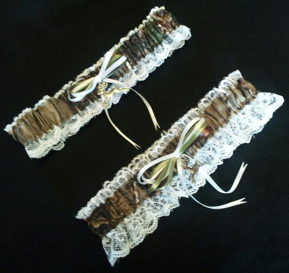 Hunting Deer Camo Camouflage Realtree Wedding Garter Belt Set