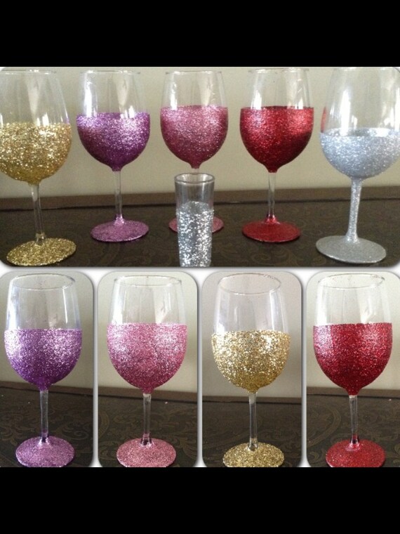 Items similar to Glitter Wine Glasses on Etsy