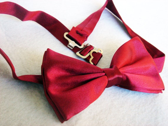 Doctor Who Bow Tie Eleventh Doctor Matt Smith Burgundy Bow