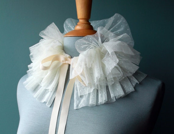 Tulle Ruff Collar Beautiful Off-White Polka Dot Elegant