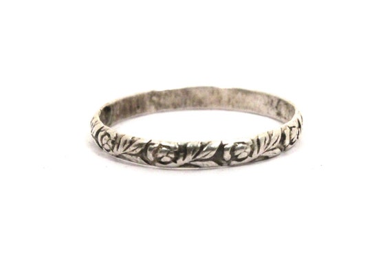 Carved Floral Ring Sterling Silver Size 9 ITEM by WarrenExchange