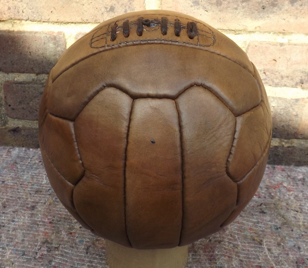 Risultati immagini per old leather football