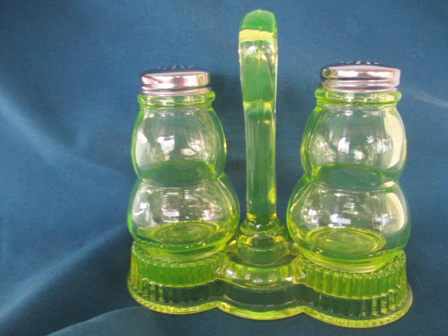 Vintage Yellow Vaseline Uranium Glass Salt & Pepper Shakers