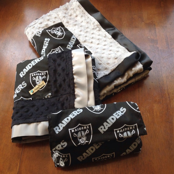 Oakland Raiders baby blanket set ready to ship. get this