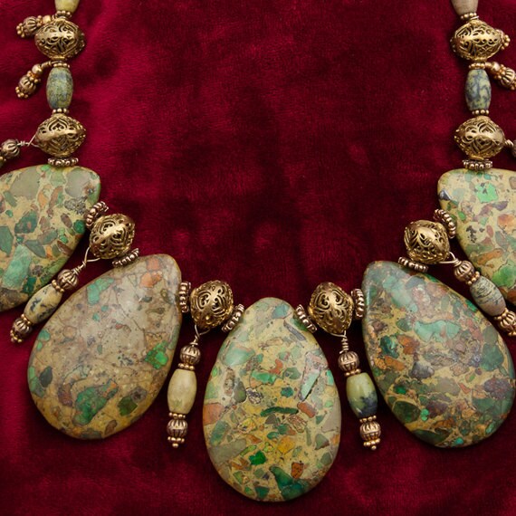 Yellow turquoise necklace of maxiovals hand by GlobalBeadFinds