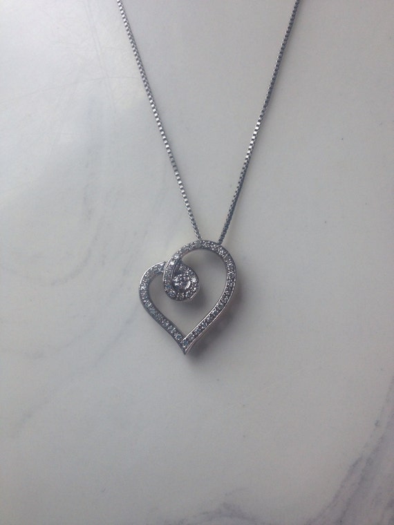 Vintage Diamond Heart Shaped Pendant & Necklace.2CTW925