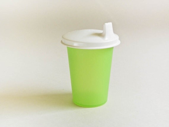 Cup  vintage cup With Cup  Tumbler sippy    Vintage Bell Sippy Childs lids Tupperware tupperware Plastic