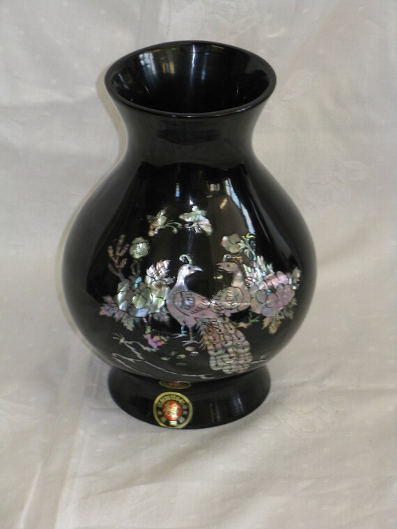 Vintage black lacquer vase with abalone inlay & original case