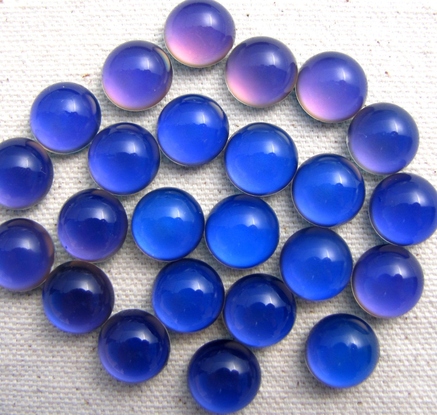 Mood Stones 12mm Round Domes Color Changing by SpatulaSupplies