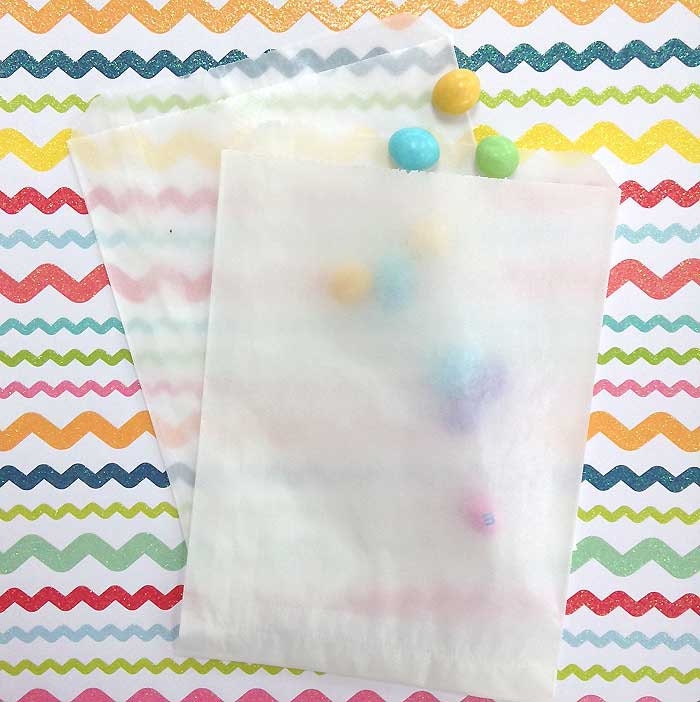 25 Flat Medium Glassine Bags Waxed Paper Favor by