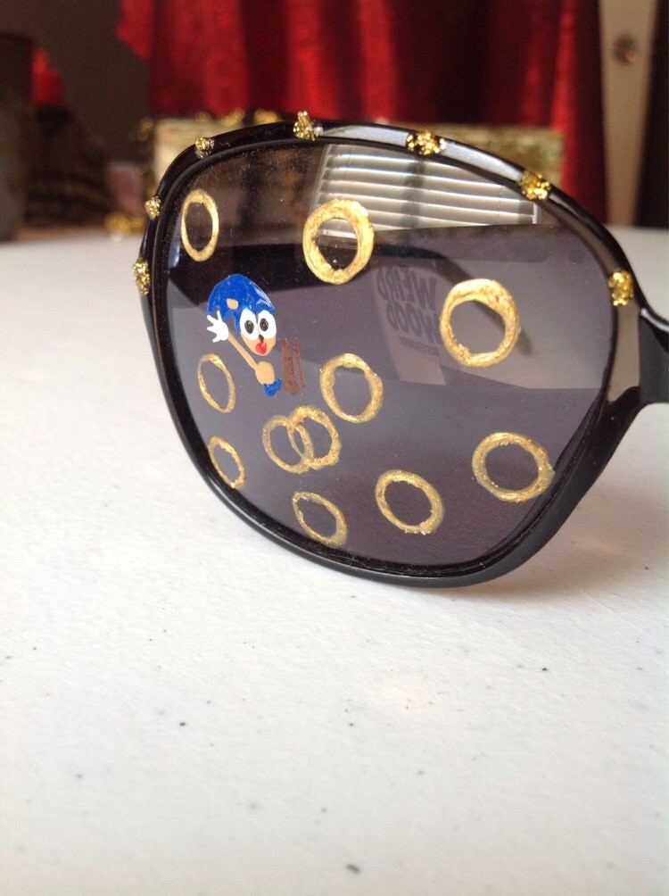 sonic sunglasses toy