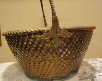 Vintage Brass Basket/Baskets/Brass Baskets/Brass Easter Basket/Brass flower Baskets