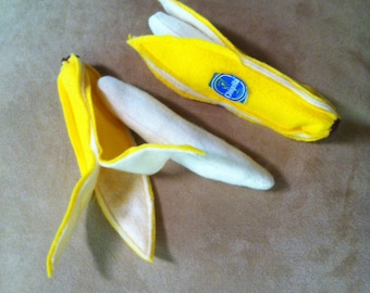 Felt food. Felt banana. Play food. pretend food.Go bananas! Buy one or a bunch of felt bananas for pretend snacking