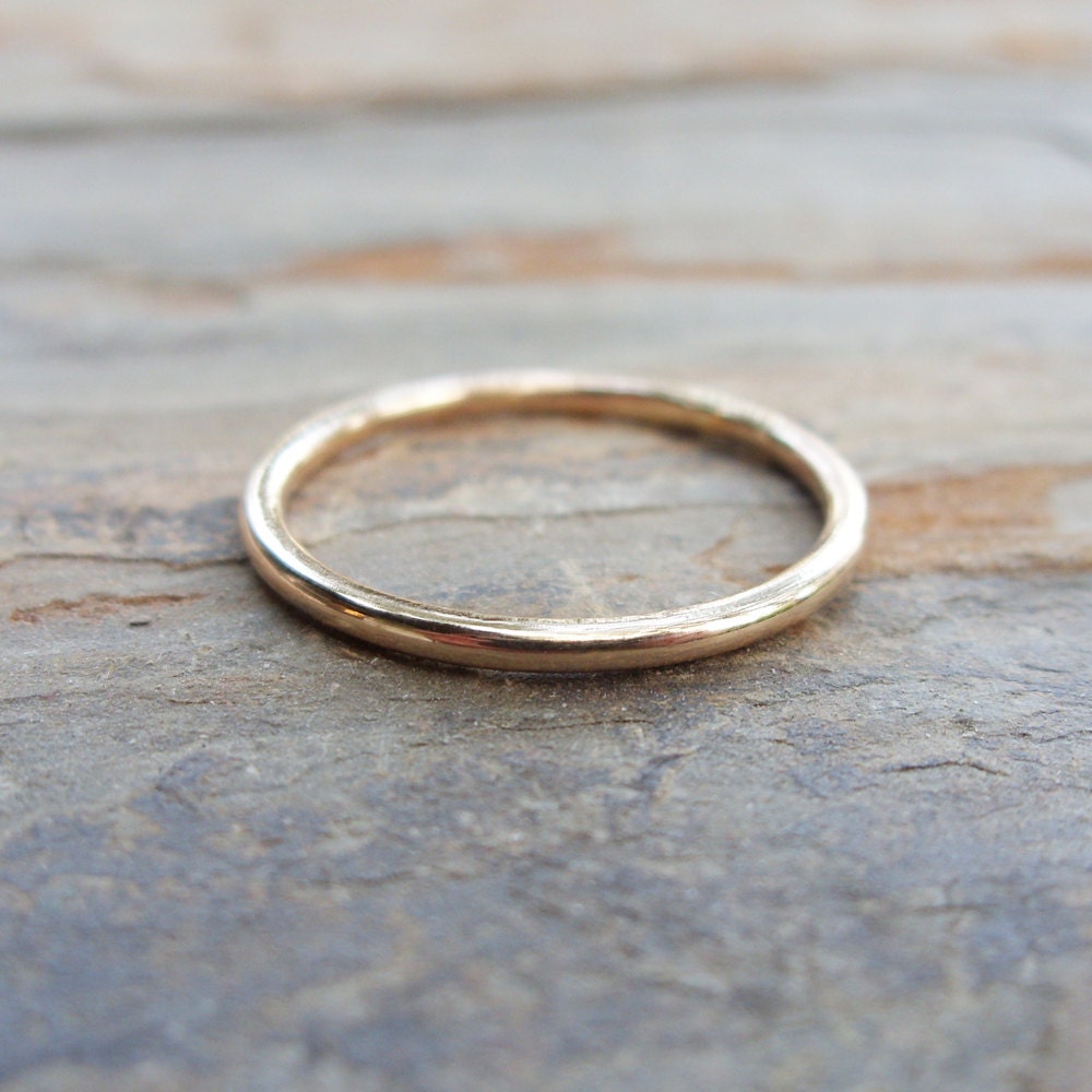 Simple Thin Gold Wedding Band in Choice of Finish Smooth