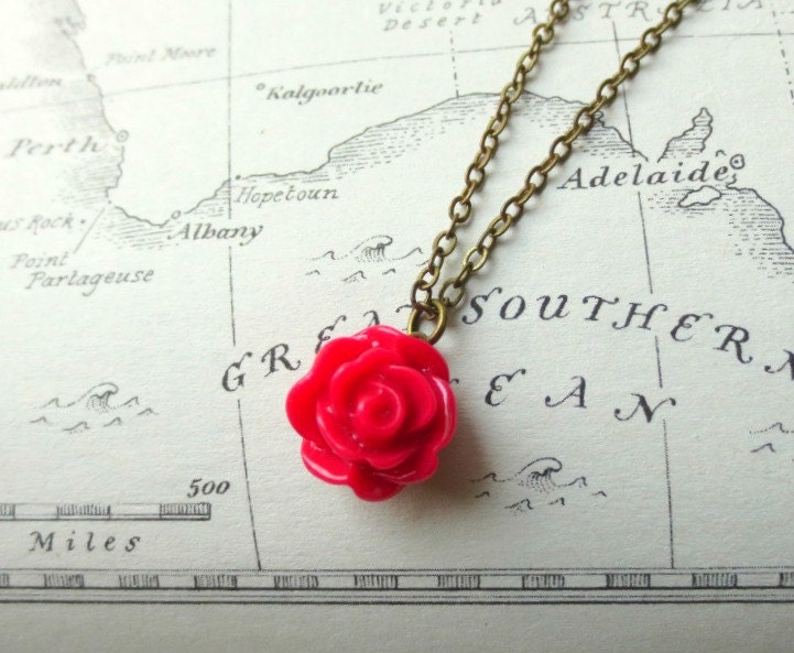 Pink rose necklace Dark pink flower necklace Vintage style
