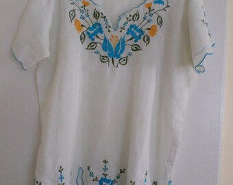 Mexican EMBROIDERY WHITE SHEER/Blouse Size Medium/Blue /Yellow Flowers ...