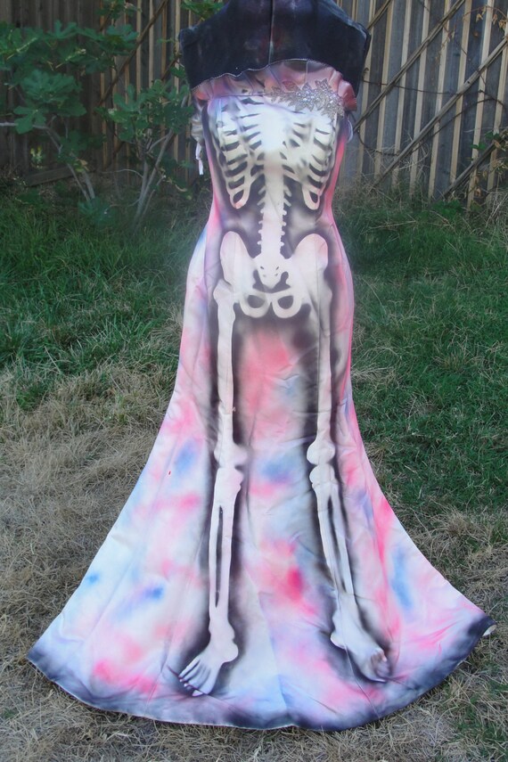 skeleton in wedding dress