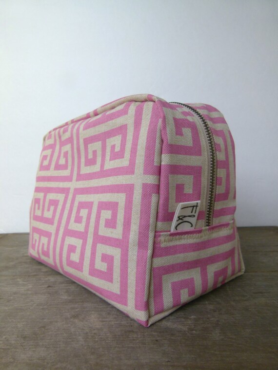 Rose in April Vic Toiletry Bag Zebra - Natural