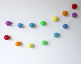 Rainbow Felt Ball Garland, Nursery Bunting, Rainbow Party Decoration, Gender Neutral Nursery, Pom Pom Garland
