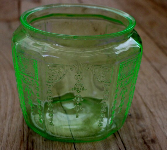 Vaseline Green Cookie Jar by Hocking Glass in Princess Pattern