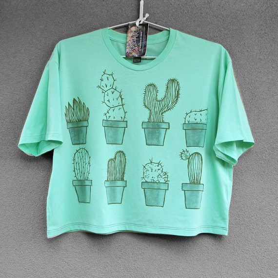 CROPPED CACTUS. 100% cotton T shirt. Hand painted. Mint green tshirt. Cactus tee. Unique t shirts. Nice tees.