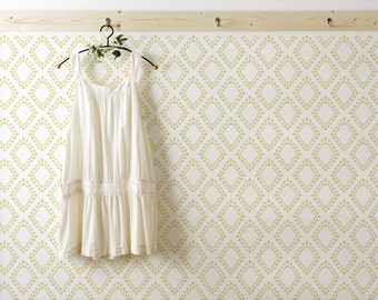 Diamonds Wall Stencil pattern- Scandinavian Wall stencil for DIY project - Wallpaper look and easy Home Decor