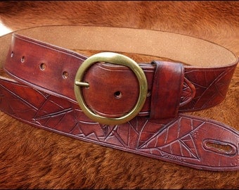 A handmade leather guitar/bass strap by GoodHiding of Chester