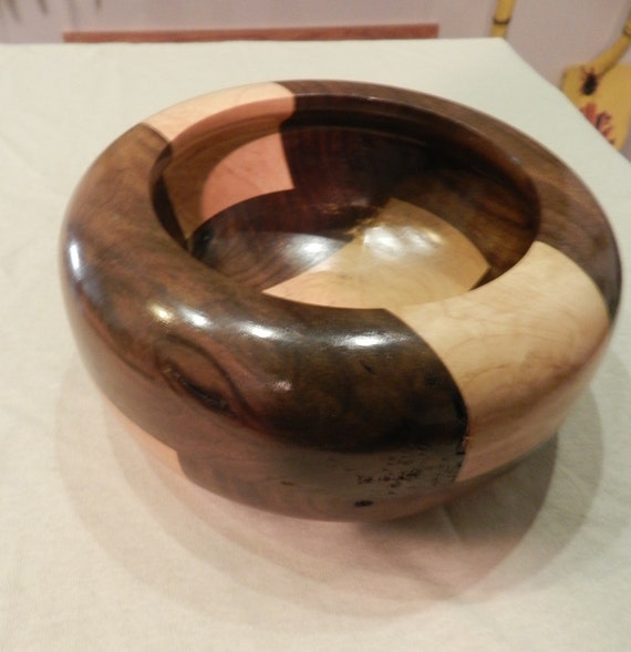 Items similar to Handmade Walnut & Maple 8" wooden bowl on Etsy