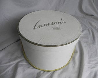 1950's Lamson's Department Store Ivory and Gold Hat Box