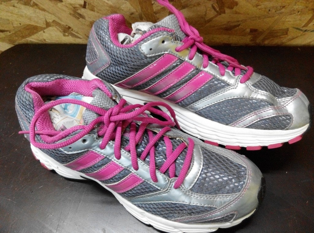 90âs ADIDAS Running Women Streetwear Skateboard Jogging Swag Sneakers Size 7.5 â Haute Juice