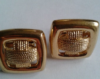 VINTAGE NAPIER EARRINGS