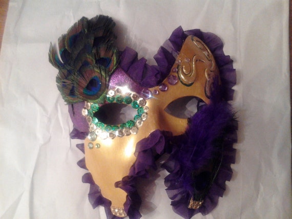 Large Mardi Gras Mask