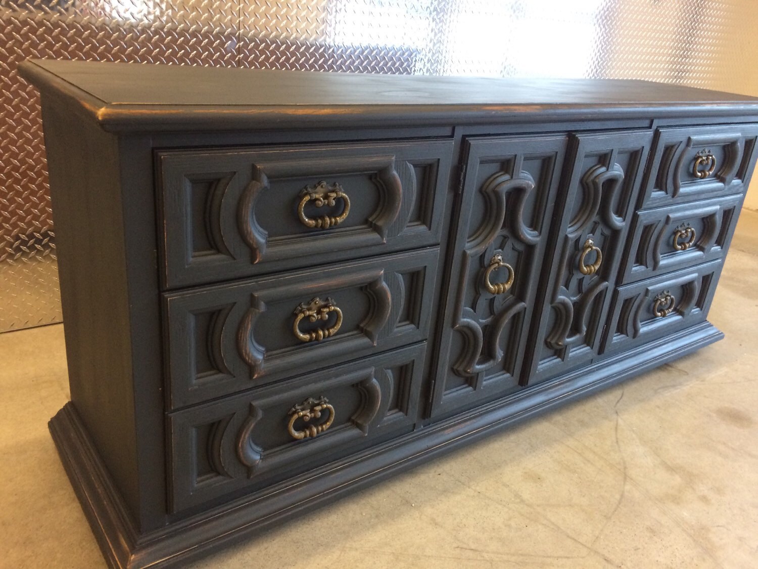 Black long dresser Haute Juice