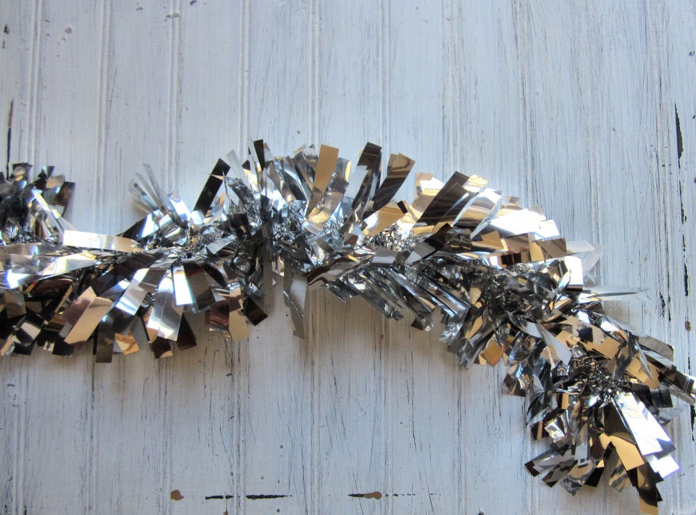 Metallic Silver Festooning Garland 15 feet Foil Fringe