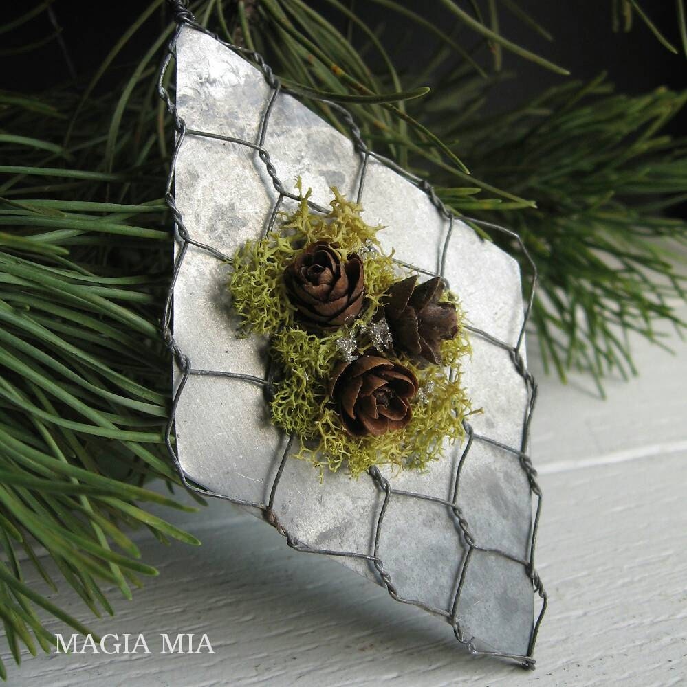 5 chicken wire zinc ornaments pinecone reindeer moss diamond 5 chicken wire zinc ornaments pinecone reindeer moss diamond