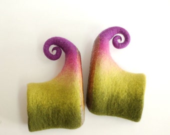 For Little Fairy handfelted slippers home shoes, baby booties from wool purple green HANDMADE TO ORDER