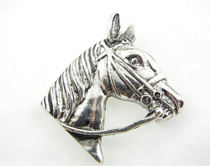 Double Link Horse Head Pendant Antique Silver-tone